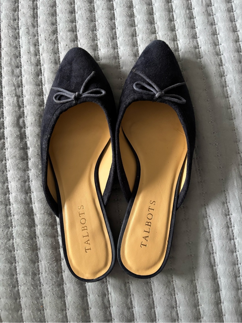 Talbots Navy Blue Suede Pointed-Toe Slip-On Mules Flats Bow Detail Shoes 7.5